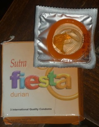 prezervativ cu aromă de durian